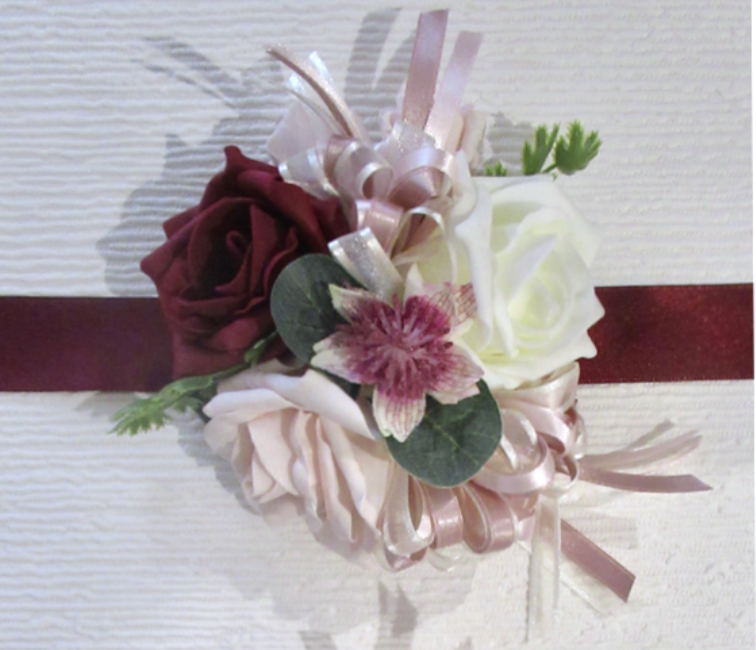 BLUSH ROSE WRIST CORSAGE