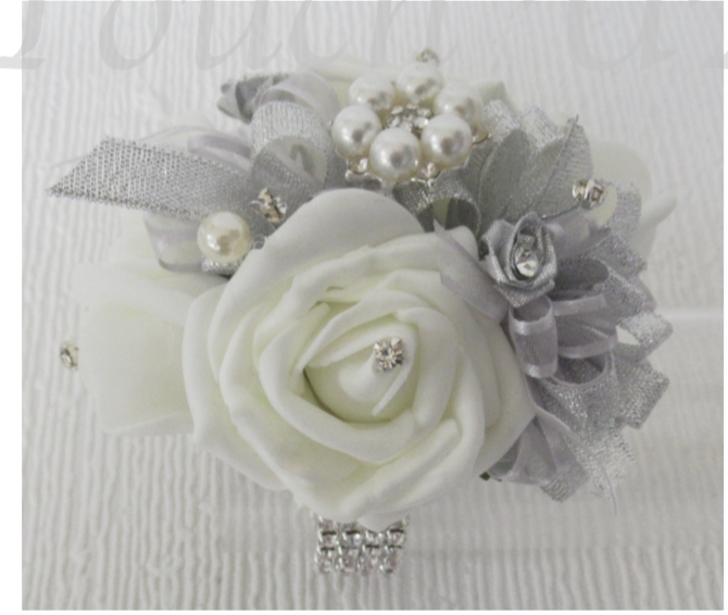 The Floral Touch UK.com | Wrist Corsages | Prom Corsage | Wrist Corsage ...